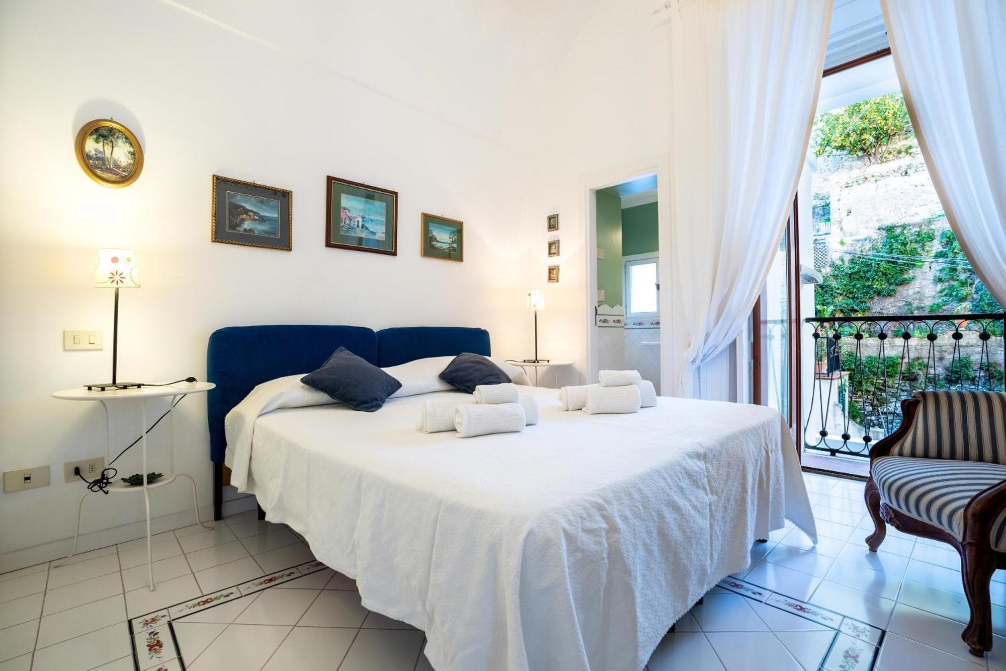 Stefania Flat - Amalfi Center Apartment Ngoại thất bức ảnh